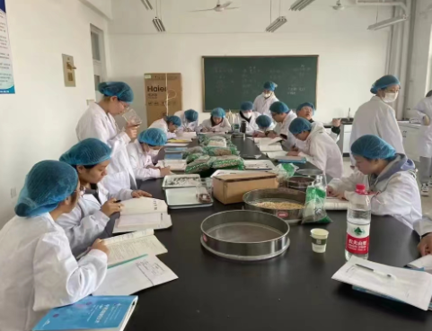 石家庄冀联医学中等专业学校中药学.png